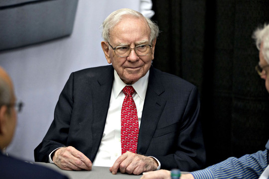 Giải mã sự im lặng khác thường của Warren Buffett khi thị trường chao đảo vì Covid-19