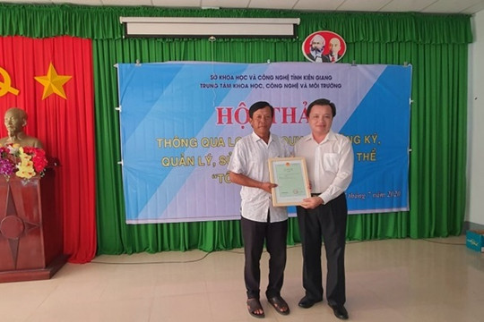 Thông qua logo và quy chế đăng ký, quản lý, sử dụng nhãn hiệu tập thể “Tôm sú Vĩnh Thuận”
