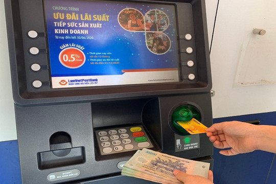 BHXH Việt Nam: Hiệu quả từ việc đẩy mạnh chi trả qua hệ thống ngân hàng