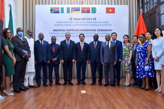 Việt Nam sẵn sàng chia sẻ kinh nghiệm phòng chống dịch với các nước châu Phi