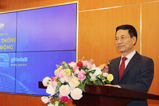 Toàn văn phát biểu của Bộ trưởng Nguyễn Mạnh Hùng tại Lễ ký kết hợp tác 5G giữa Viettel và Vingroup