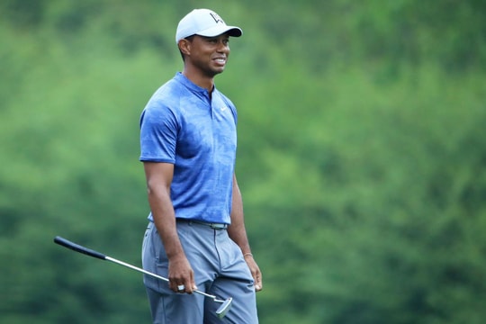 Tiger Woods đến Augusta National vào Chủ nhật để bắt đầu hành trình tại Masters 2020