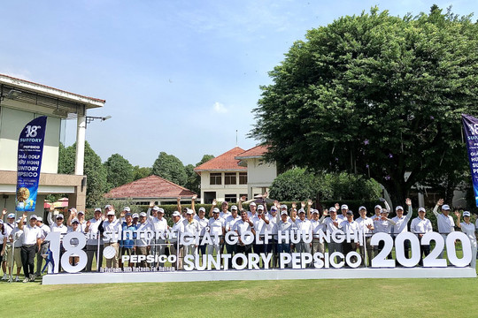 Suntory Pepsico gây quỹ được gần 1,8 tỷ đồng hỗ trợ bệnh nhi ung thư trong giải golf lần thứ 18.