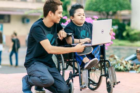 Đội Việt Nam đạt giải cuộc thi “AI for Accessibility Hackathon”