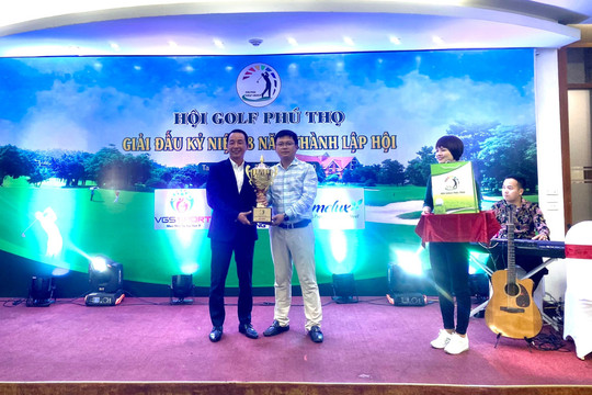 Golfer Nguyễn Trung Đức vô địch giải golf Kỷ niệm 8 năm thành lập Hội golf Phú Thọ
