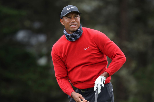 Tiger Woods trải qua ca phẫu thuật lưng thứ 5