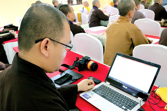 Đẩy lùi các thông tin xấu, xuyên tạc trên Internet hiện nay trong môi trường Phật giáo