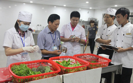 Ninh Bình: Gắn trách nhiệm của UBND các cấp với đảm bảo vệ sinh An toàn thực phẩm