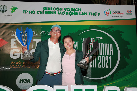 Golfer Vũ Phạm Nguyên An và Nguyễn Vân Anh giành Best Gross giải TP.HCM Mở rộng 2021