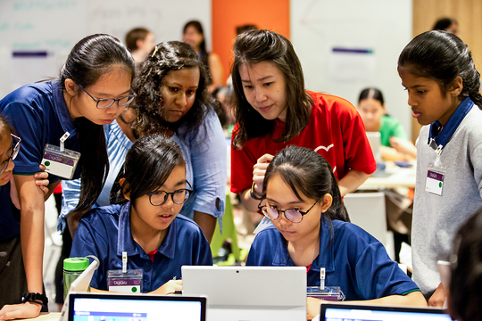 Khoảng 3.000 lao động trẻ tại Việt Nam được hỗ trợ tiếp cận đào tạo trực tuyến