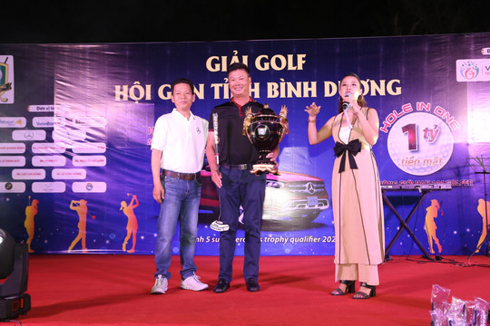Golfer Đinh Viết Sinh vô địch giải Hội golf tỉnh Bình Dương
