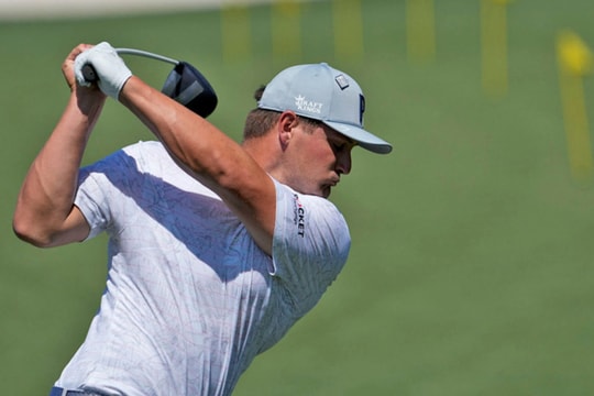 The Masters 2021: Bryson DeChambeau trình làng vũ khí mới tại Augusta National