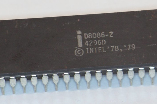 Vì sao không ai làm CPU 128-bit thương mại hóa?