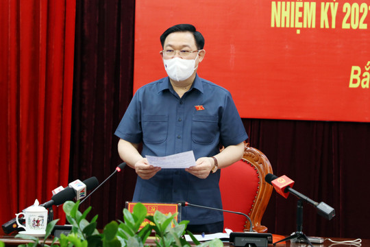 Chủ tịch Quốc hội kiểm tra công tác bầu cử tại Bắc Ninh