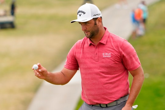 Jon Rahm trở lại ngôi vị Golfer số 1 Thế giới