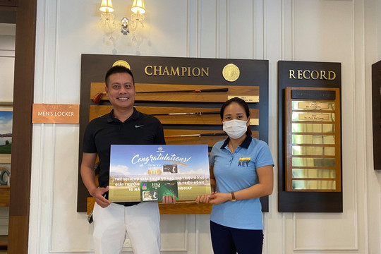 Golfer Lê Văn Hòa trúng thưởng từ chương trình tài trợ HIO tại sân golf Sky Lake của VGS Sport