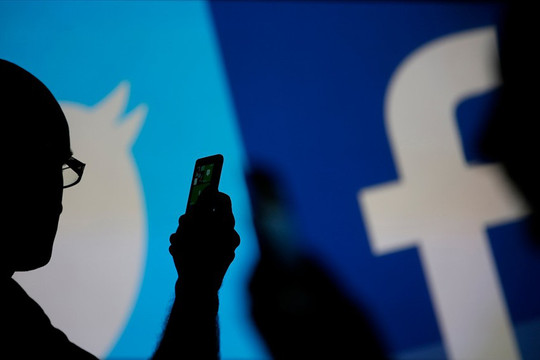 Nga phạt Facebook và Twitter vì không xóa các nội dung bất hợp pháp