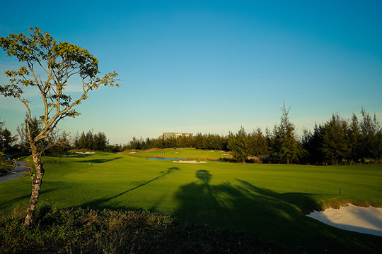 Danh sách các sân golf vẫn mở cửa đón khách và áp dụng quy định phòng dịch