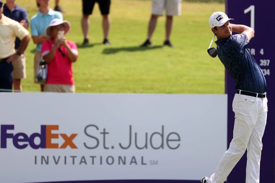 WGC – FedEx St.Jude Invitational: Harris English thăng hoa, Rory McIlroy áp chót bảng xếp hạng