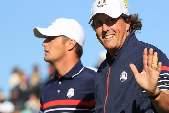 Ryder Cup: Phil Mickelson được chọn làm đội phó tuyển Mỹ