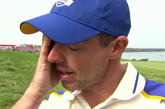 Rory McIlroy rơi nước mắt sau thất bại tại Ryder Cup 2021