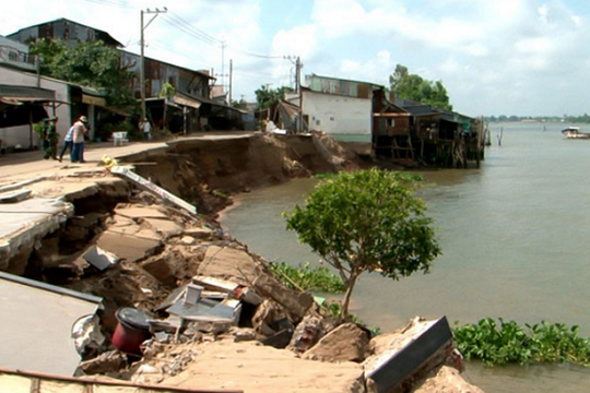 Tăng cường các giải pháp ứng phó với mưa lũ và sạt lở đất ở Đồng bằng sông Cửu Long