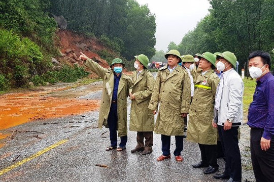 Các tỉnh miền Trung khắc phục hậu quả mưa lũ