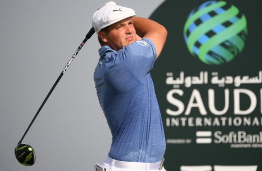 Bất chấp lệnh cấm, hàng loạt ngôi sao PGA Tour vẫn góp mặt tại Saudi International 2022
