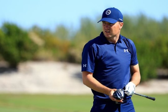 Jordan Spieth, Henrik Stenson phát bóng nhầm teebox, bị phạt 2 gậy tại Hero World Challenge
