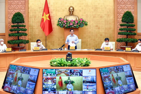 Phòng chống dịch không khoảng cách - Những cuộc họp online từ văn phòng Thủ tướng