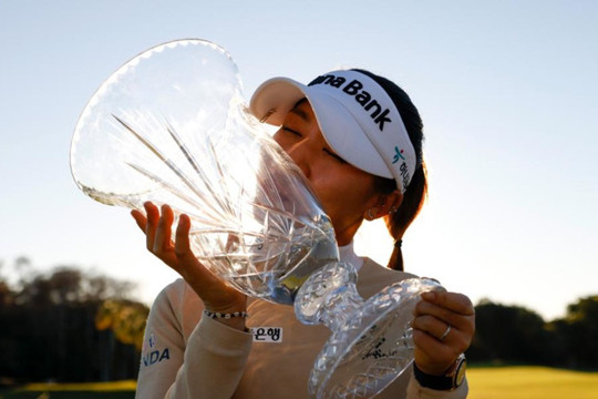 Lydia Ko giành danh hiệu LPGA Tour thứ 17