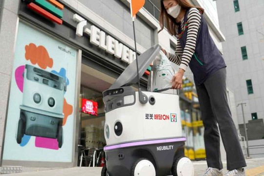 Hàn Quốc cho phép robot giao hàng hoạt động trên đường công cộng từ năm 2023