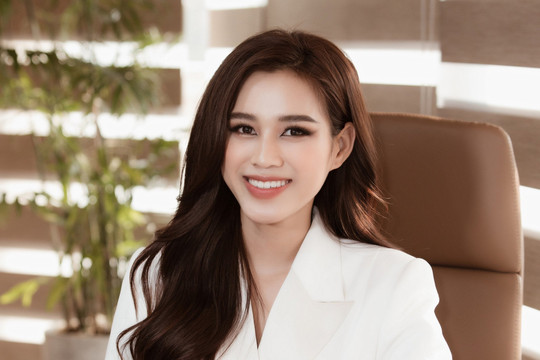Hoa hậu Việt Nam Đỗ Thị Hà chia sẻ thú vị về đọc sách