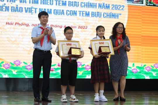 Học sinh Hải Phòng đạt giải đặc biệt thi tìm hiểu biển đảo Việt Nam qua tem bưu chính