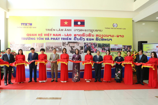 Những hình ảnh trường tồn và phát triển của mối quan hệ đặc biệt Việt Nam - Lào