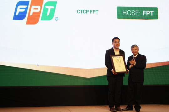 FPT giành “cú đúp” giải thưởng tại IR Awards 2022