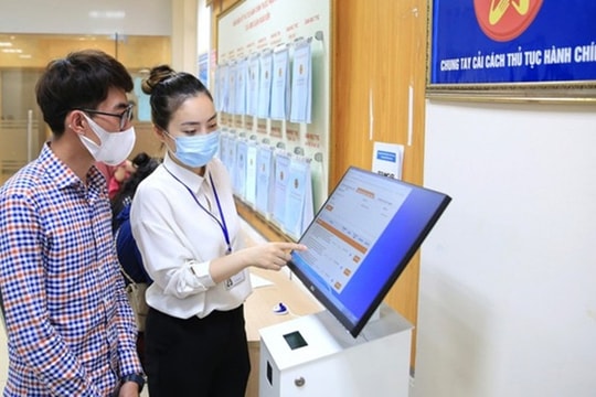 Hà Nội đẩy mạnh dịch vụ công trực tuyến và chuyển đổi số