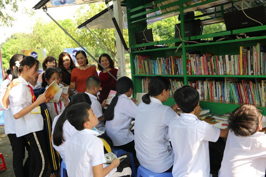 “Cùng bạn đọc sách”: Một hành trình nâng tầm trí tuệ Việt