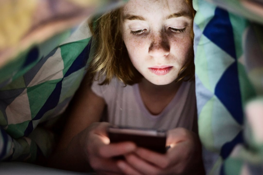 1/3 trẻ em tại Anh khai báo tuổi sai để dùng mạng xã hội