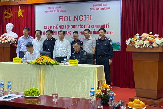 Phối hợp công tác giữa BQL các Khu công nghiệp Bắc Giang và Cục Hải quan tỉnh Bắc Ninh