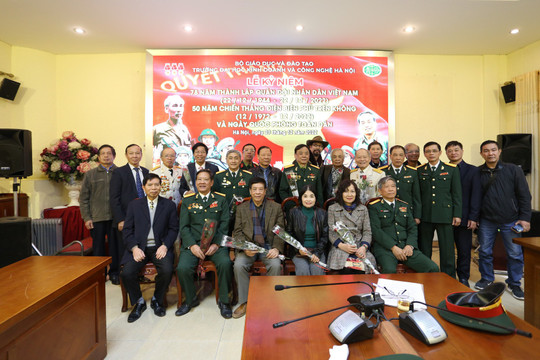 Trường Đại học Kinh doanh và Công nghệ Hà Nội kỷ niệm 78 năm thành lập Quân đội Nhân dân Việt Nam