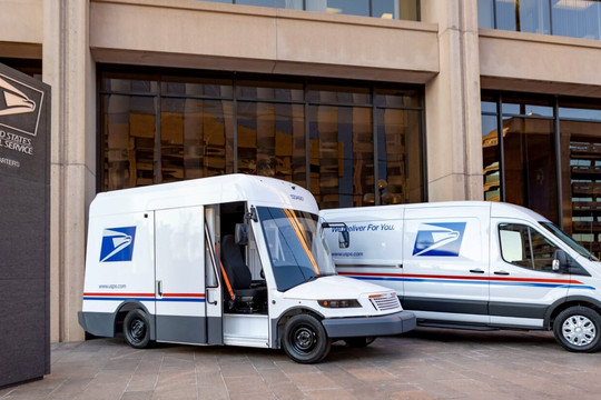 Bưu chính Mỹ có kế hoạch triển khai 66.000 xe điện  phục vụ giao hàng