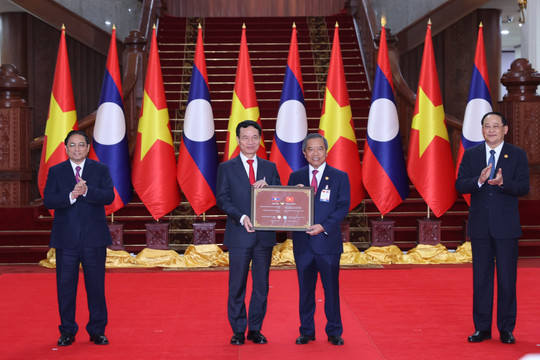 Thiết lập quan hệ đối tác số Việt Nam - Lào