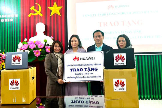 Huawei Việt Nam đưa công nghệ vào giáo dục đến vùng cao