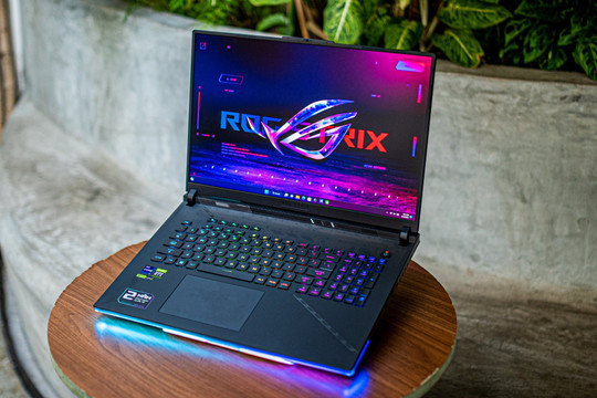 Laptop gaming tích hợp Intel 13 và RTX 40 Series đầu tiên tại Việt Nam