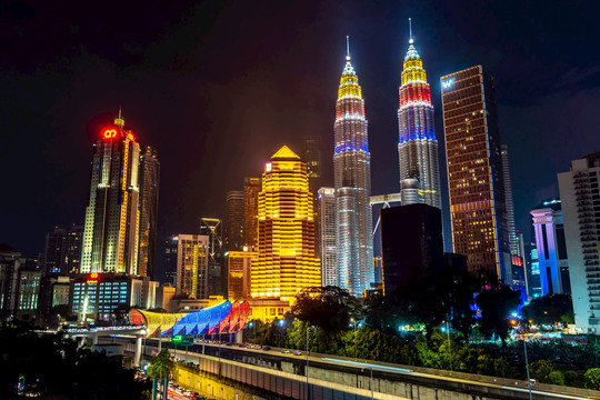 Malaysia phấn đấu trở thành con hổ kỹ thuật số châu Á