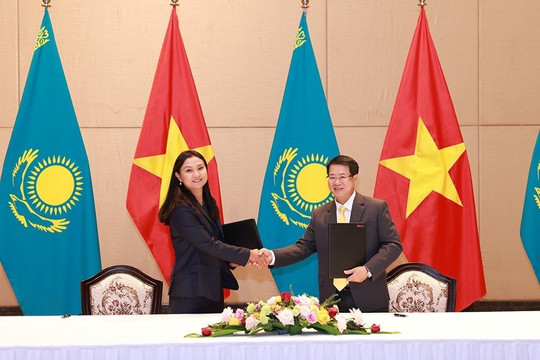 Bưu điện Việt Nam và Bưu chính Kazakhstan hợp tác tăng sản lượng, phát triển TMĐT