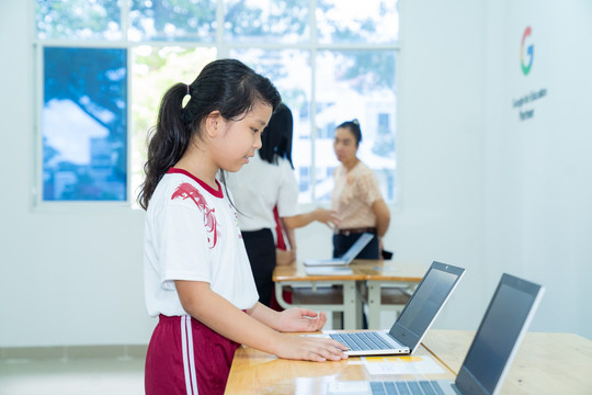 Máy tính Galaxy Chromebook Go được công bố tại Việt Nam