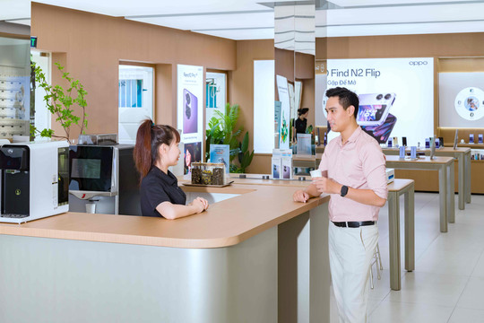 ‏Trung tâm dịch vụ khách hàng cao cấp của OPPO ra mắt tại Việt Nam