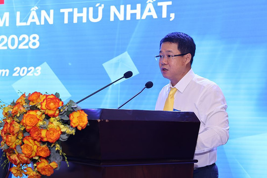 Ông Nguyễn Trường Giang làm Chủ tịch Hiệp hội Bưu chính Việt Nam